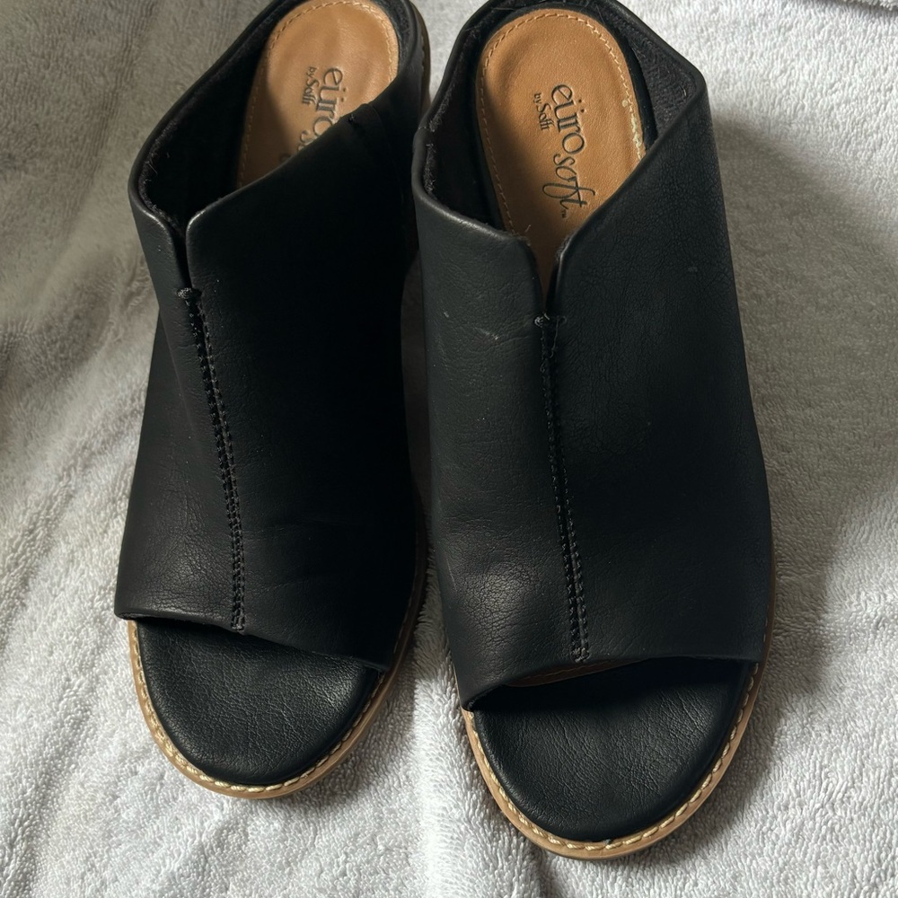 Women’s Eurosoft by Sofft Black Mules size 9M